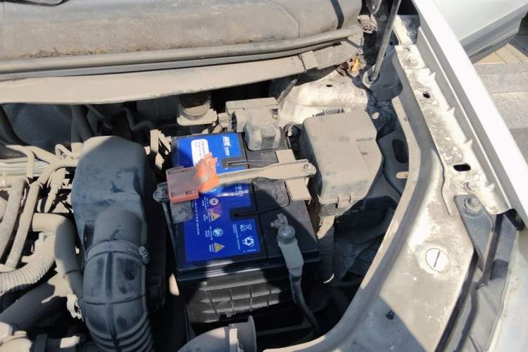 Used Haval H1 2015 1.5L AMT Luxury Model Engine Bay Left