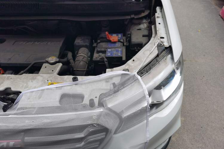 Used Haval H1 2015 1.5L Manual Urban Model Engine Bay Left