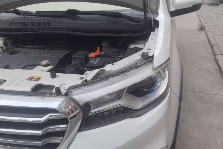 Used Haval H1 2015 1.5L AMT Urban Model Engine Bay Left