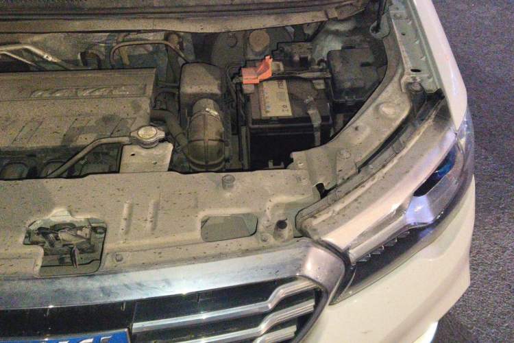 Used Haval H1 2015 1.5L AMT Luxury Model Engine Bay Left