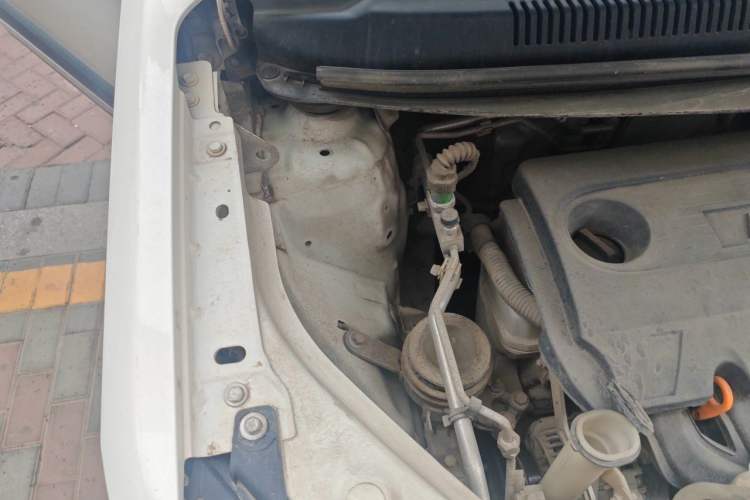 Used Haval H1 2015 1.5L Manual Luxury Model Engine Bay Right