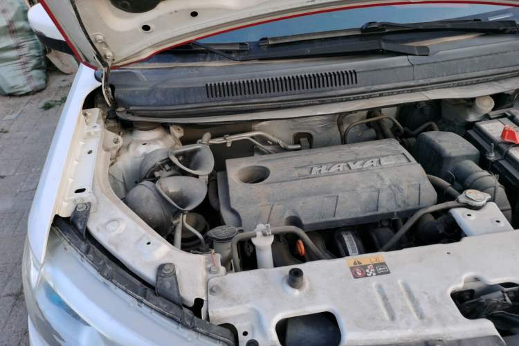 Used Haval H1 2015 1.5L Manual Luxury Model Engine Bay Right