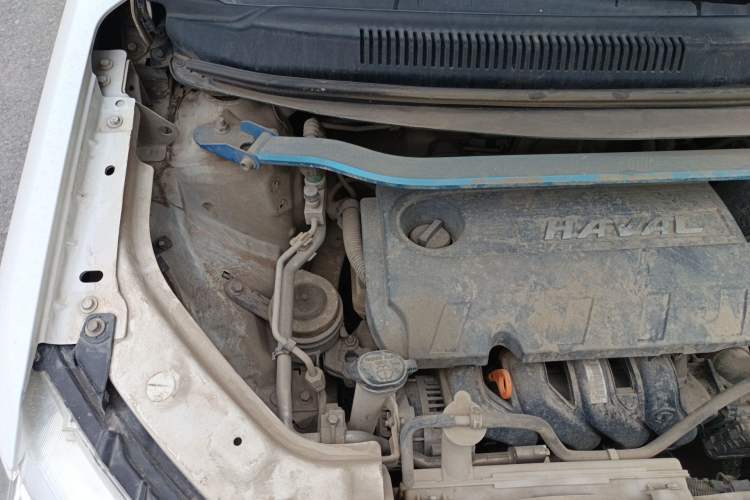 Used Haval H1 2015 1.5L Manual Luxury Model Engine Bay Right