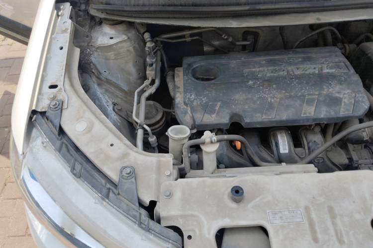 Used Haval H1 2015 1.5L AMT Luxury Model Engine Bay Right