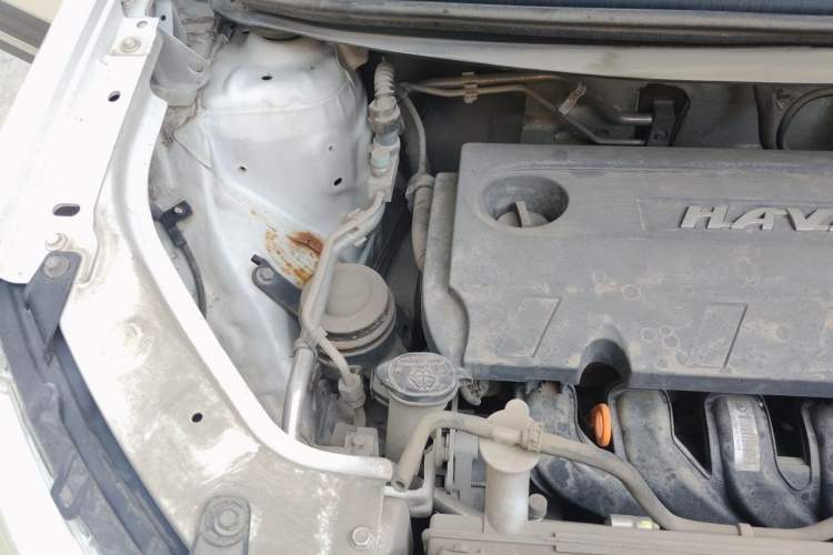 Used Haval H1 2015 1.5L Manual Luxury Model Engine Bay Right