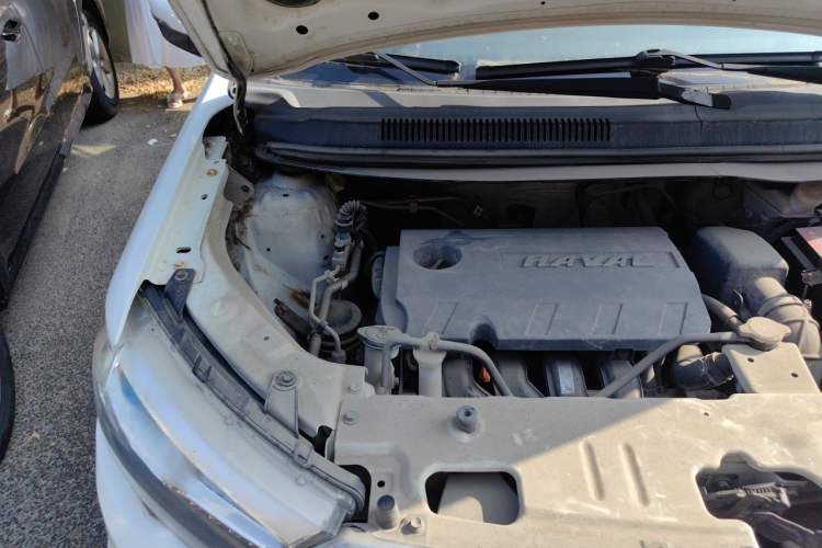 Used Haval H1 2015 1.5L Manual Luxury Model Engine Bay Right