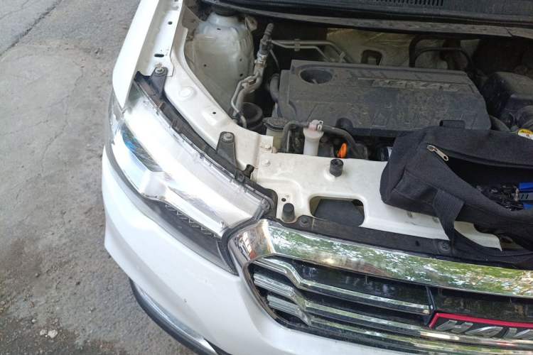 Used Haval H1 2015 1.5L Manual Urban Model Engine Bay Right