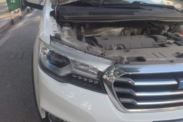 Used Haval H1 2015 1.5L Manual Luxury Model Engine Bay Right