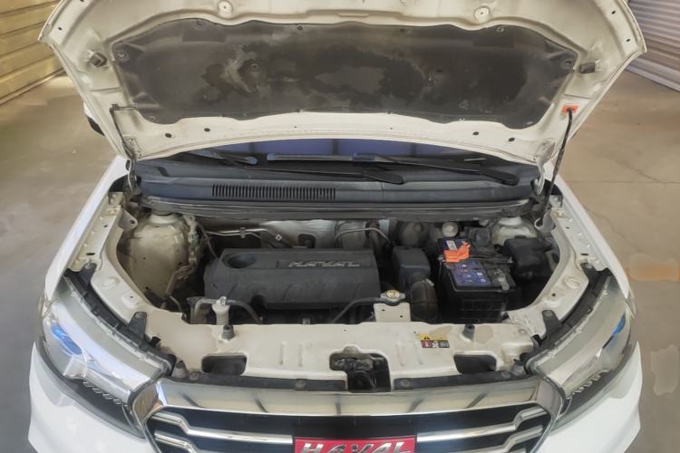 Used Haval H1 2015 1.5L AMT Luxury Model Engine Bay