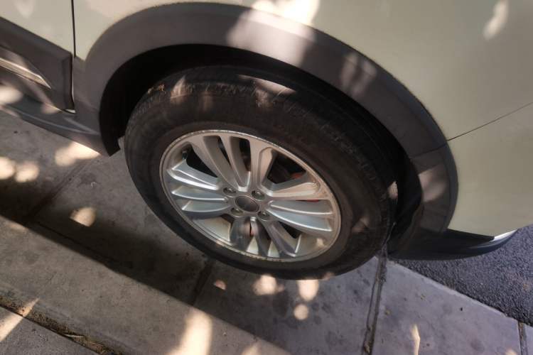 Used Haval H1 2015 1.5L AMT Urban Model Exterior 1