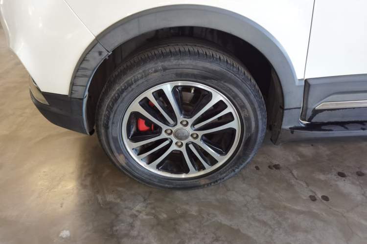 Used Haval H1 2015 1.5L Manual Luxury Model Exterior 2