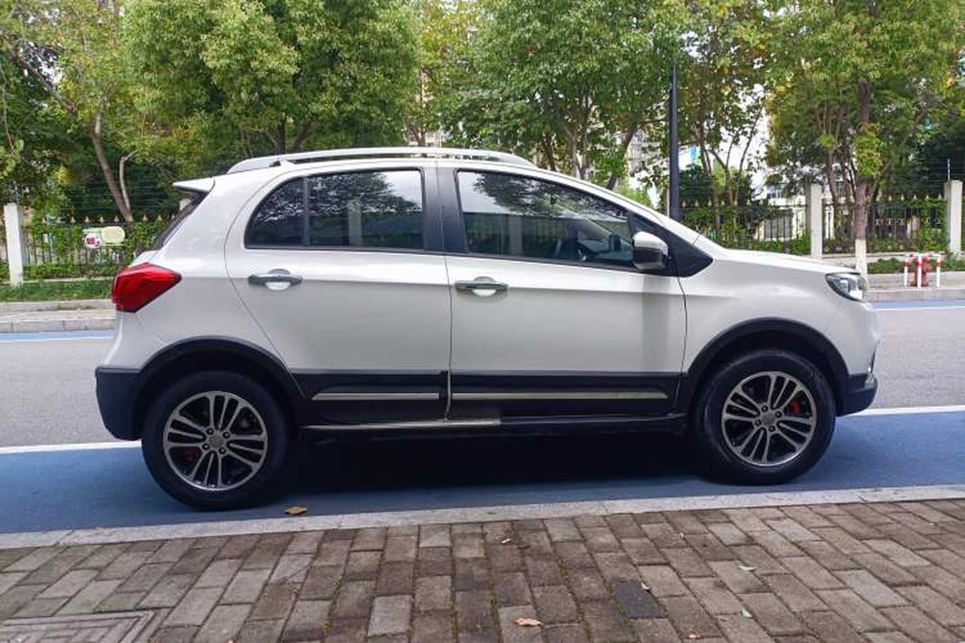 Used Haval H1 2015 1.5L Manual Luxury Model Exterior 4