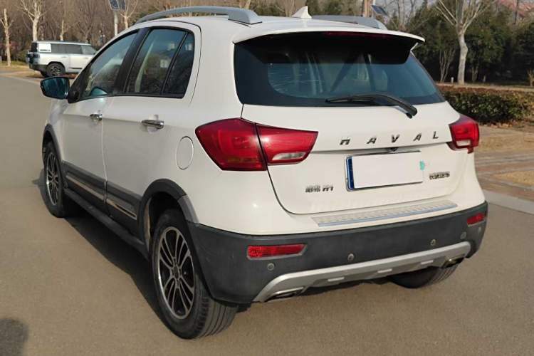 Used Haval H1 2015 1.5L Manual Luxury Model Exterior 6