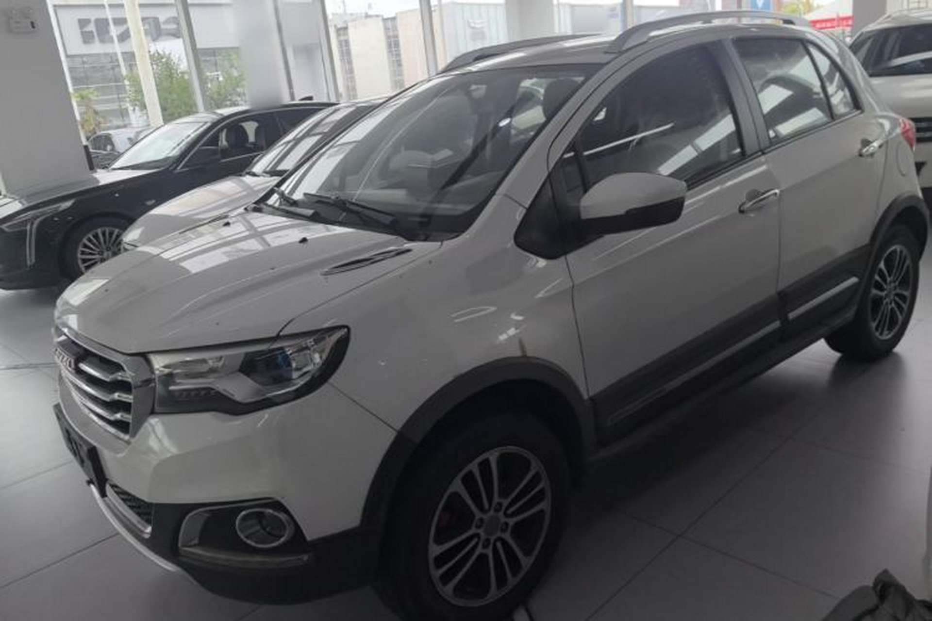 Used Haval H1 2015 1.5L AMT Luxury Model Front Left 45 Deg