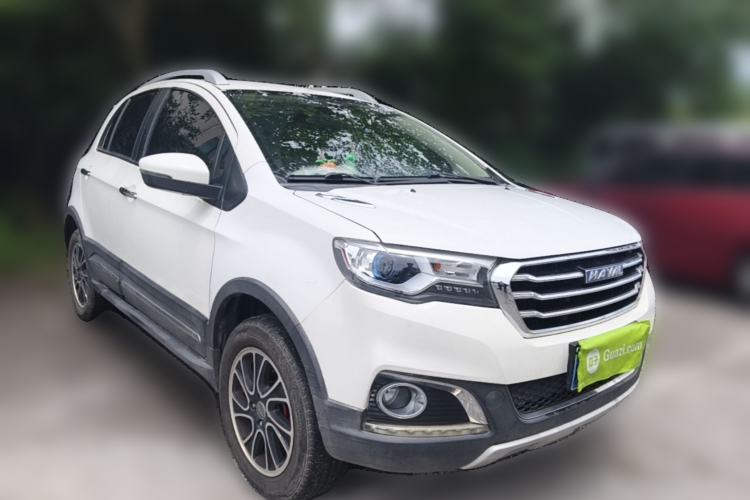 Used Haval H1 2015 1.5L Manual Luxury Model Front Right 45 Deg