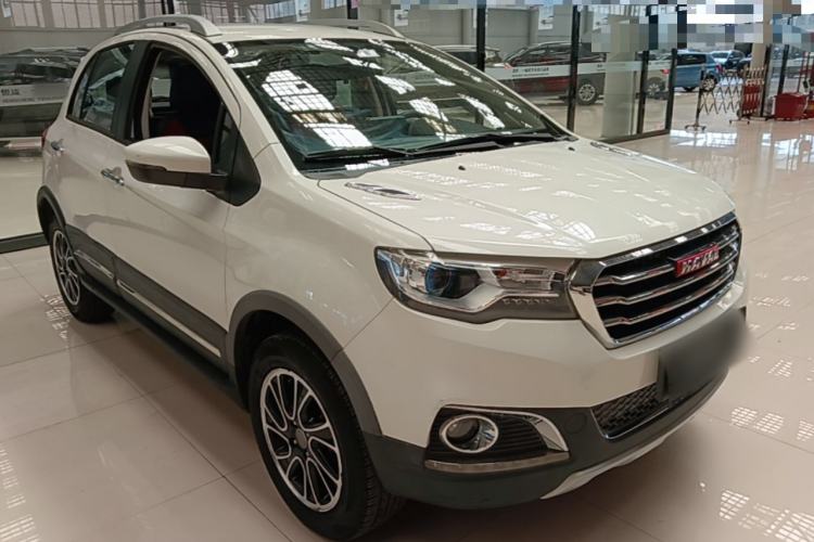 Used Haval H1 2015 1.5L AMT Luxury Model Front Right 45 Deg