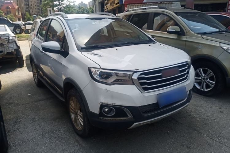 Used Haval H1 2015 1.5L Manual Urban Model Front Right 45 Deg