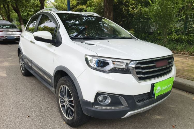 Used Haval H1 2015 1.5L Manual Luxury Model Front Right 45 Deg