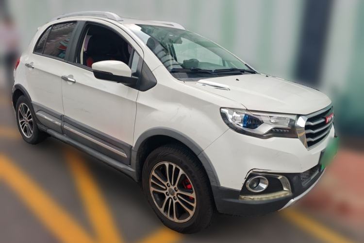 Used Haval H1 2015 1.5L AMT Luxury Model Front Right 45 Deg