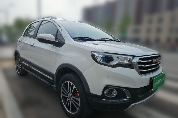 Used Haval H1 2015 1.5L AMT Luxury Model Front Right 45 Deg