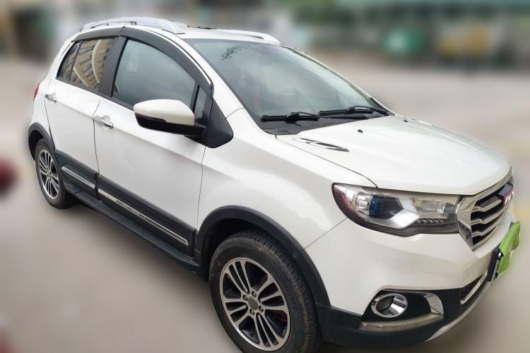 Used Haval H1 2015 1.5L Manual Luxury Model Front Right 45 Deg