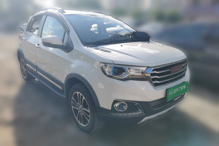 Used Haval H1 2015 1.5L Manual Urban Model Front Right 45 Deg