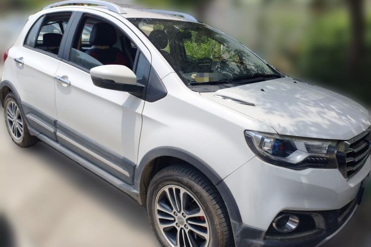 Used Haval H1 2015 1.5L AMT Luxury Model Front Right 45 Deg