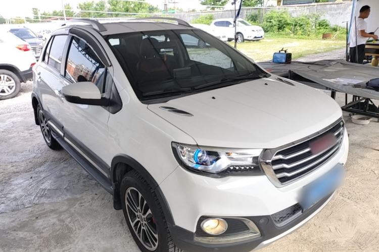 Used Haval H1 2015 1.5L AMT Luxury Model Front Right 45 Deg