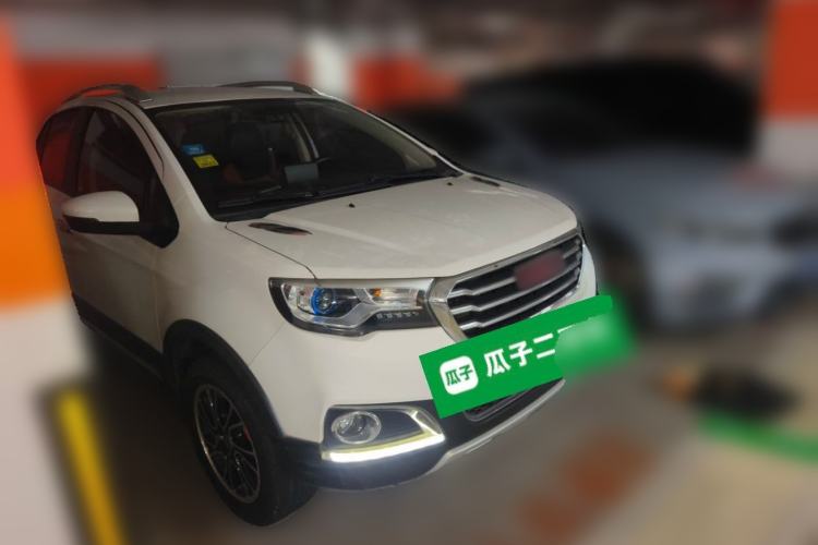 Used Haval H1 2015 1.5L Manual Luxury Model Front Right 45 Deg