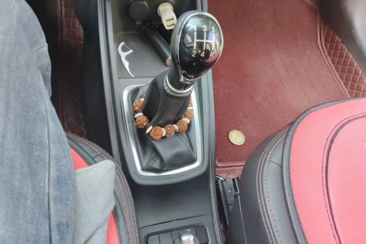 Used Haval H1 2015 1.5L Manual Luxury Model Gear Lever