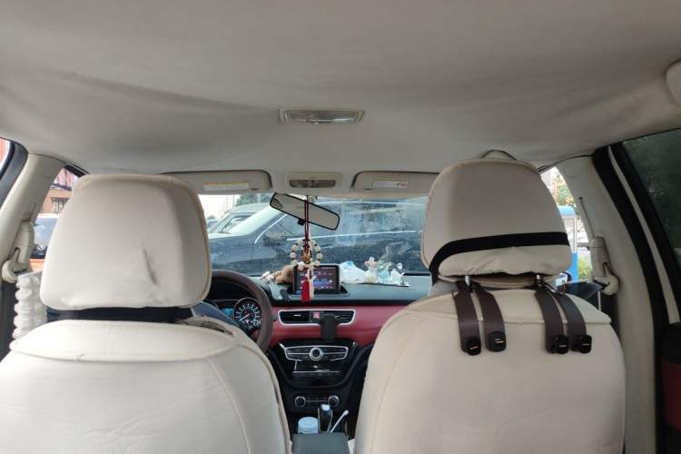 Used Haval H1 2015 1.5L AMT Luxury Model Headliner