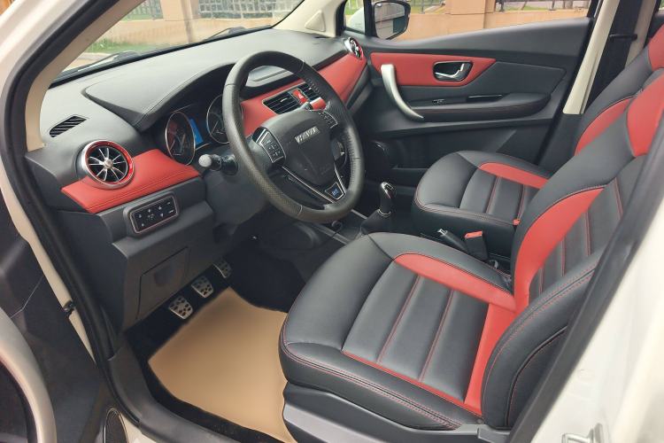 Used Haval H1 2015 1.5L Manual Urban Model Interior 1
