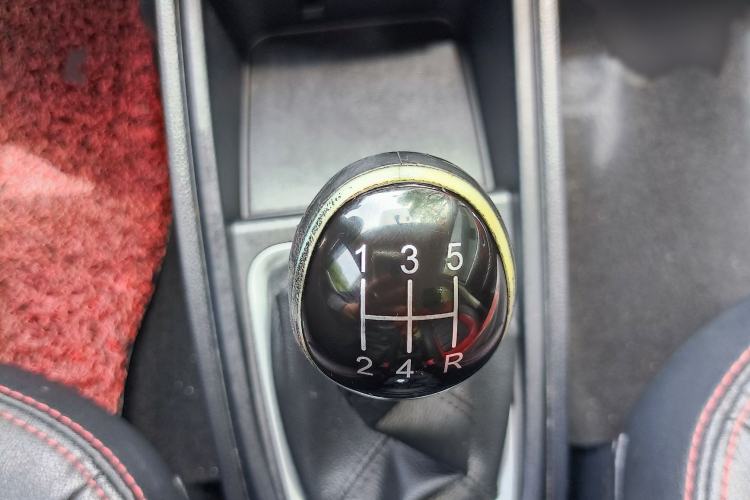 Used Haval H1 2015 1.5L Manual Luxury Model Interior 10