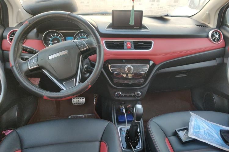 Used Haval H1 2015 1.5L AMT Luxury Model Interior 2