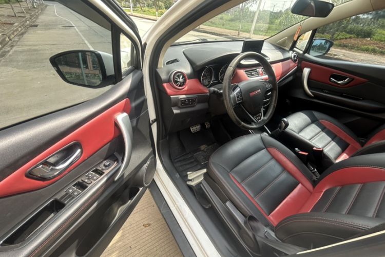 Used Haval H1 2015 1.5L AMT Luxury Model Interior 2