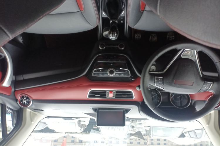Used Haval H1 2015 1.5L Manual Luxury Model Interior 3