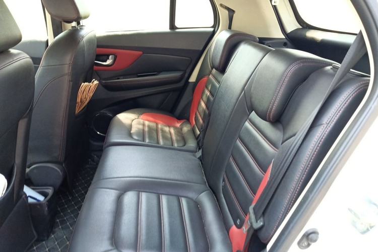 Used Haval H1 2015 1.5L AMT Luxury Model Interior 4