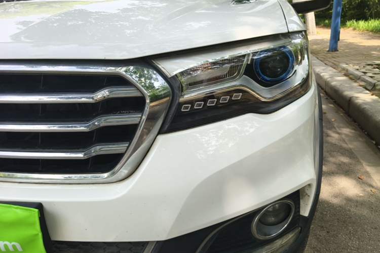 Used Haval H1 2015 1.5L Manual Luxury Model Left Front Headlight