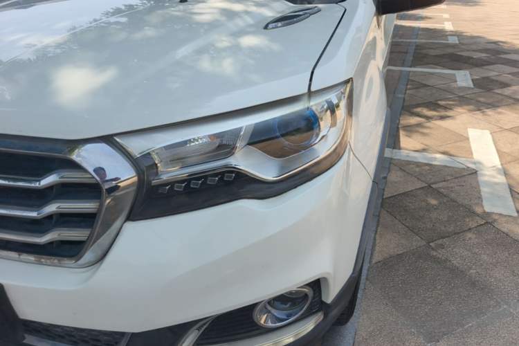 Used Haval H1 2015 1.5L Manual Luxury Model Left Front Headlight