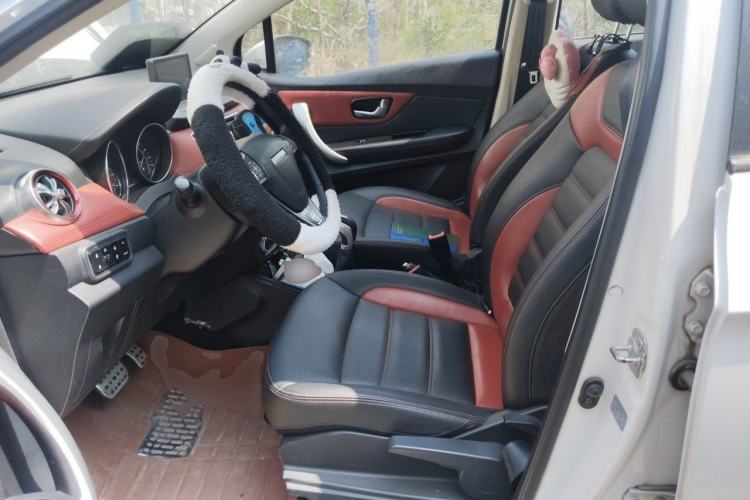 Used Haval H1 2015 1.5L AMT Luxury Model Left Front Seat