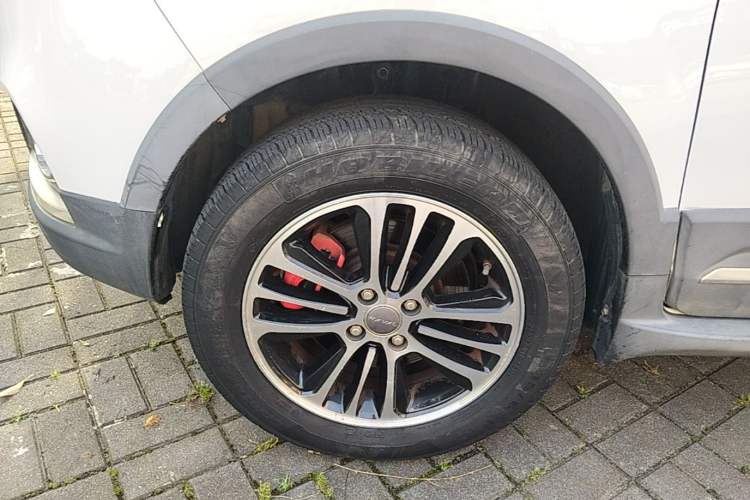 Used Haval H1 2015 1.5L AMT Luxury Model Left Front Wheel Hub