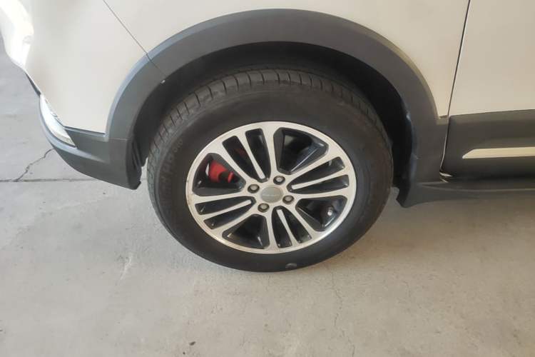 Used Haval H1 2015 1.5L AMT Luxury Model Left Front Wheel Hub