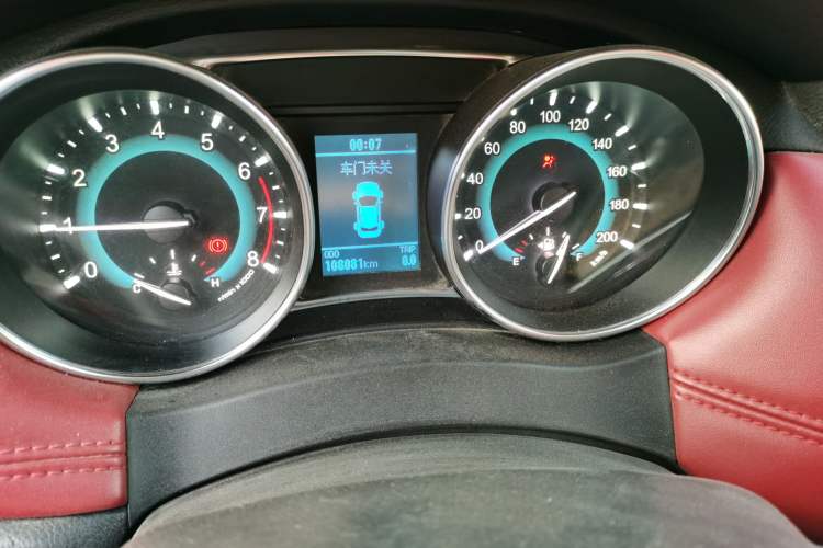 Used Haval H1 2015 1.5L Manual Luxury Model Odometer Close Up