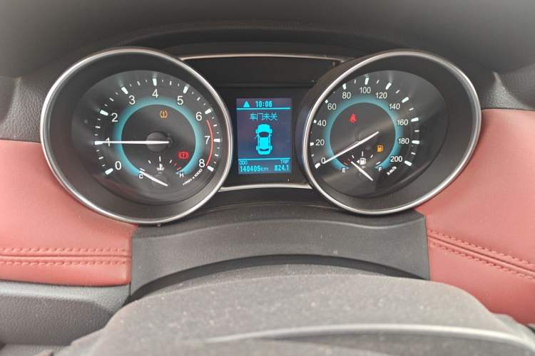Used Haval H1 2015 1.5L Manual Luxury Model Odometer Close Up