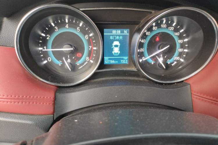 Used Haval H1 2015 1.5L AMT Luxury Model Odometer Close Up