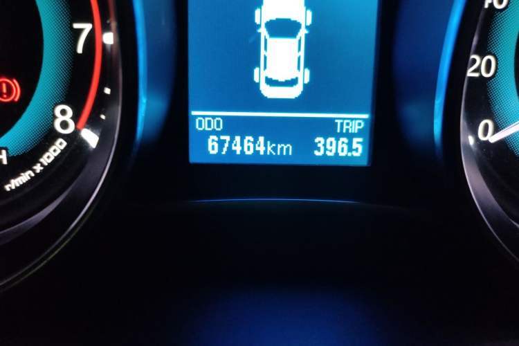 Used Haval H1 2015 1.5L AMT Urban Model Odometer Close Up