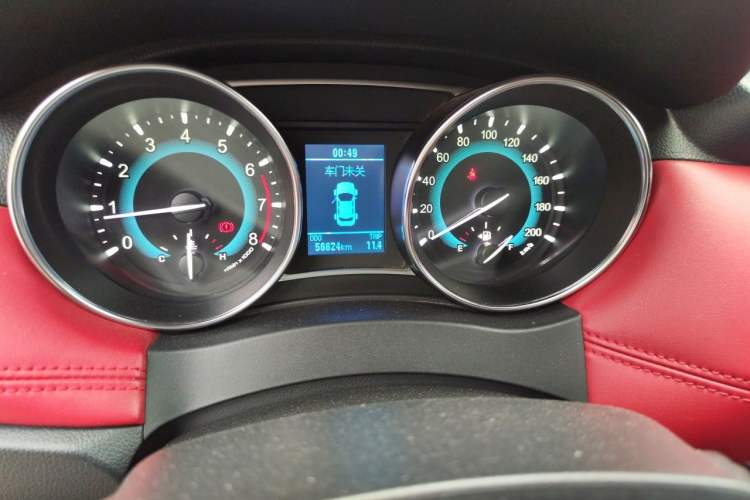 Used Haval H1 2015 1.5L Manual Luxury Model Odometer Close Up