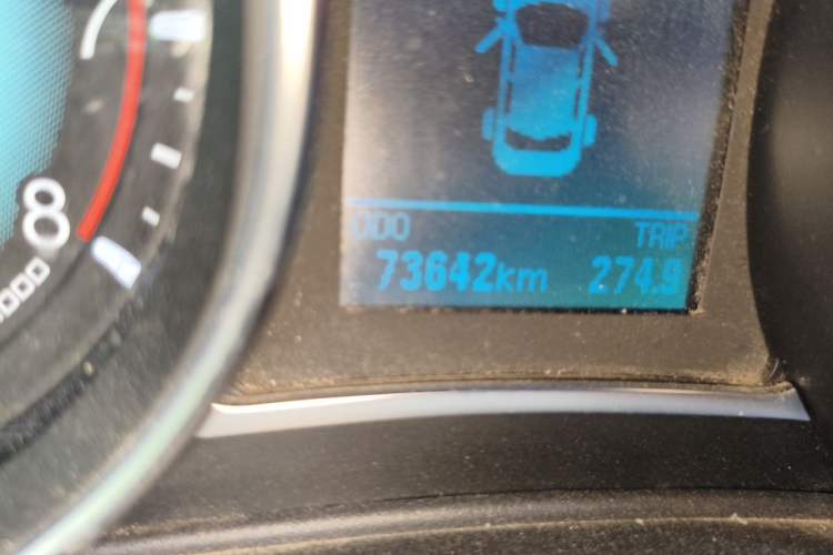 Used Haval H1 2015 1.5L AMT Luxury Model Odometer Close Up