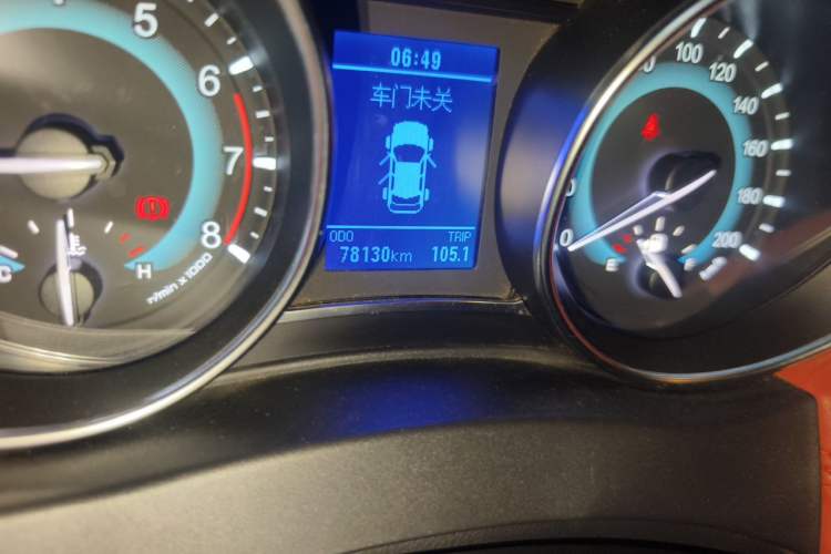 Used Haval H1 2015 1.5L Manual Luxury Model Odometer Close Up