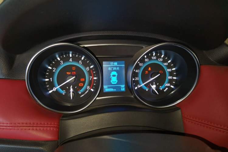 Used Haval H1 2015 1.5L Manual Luxury Model Odometer Close Up